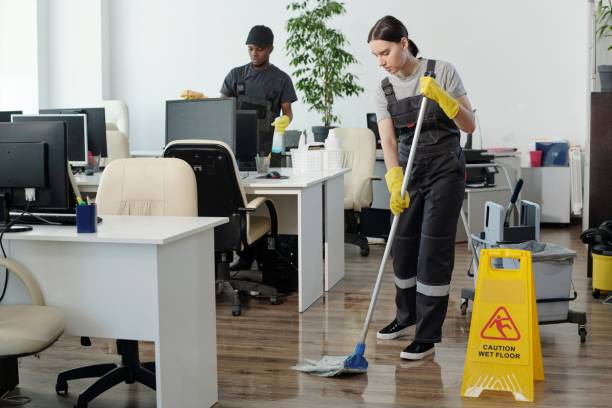 nettoyage des recoins de bureau